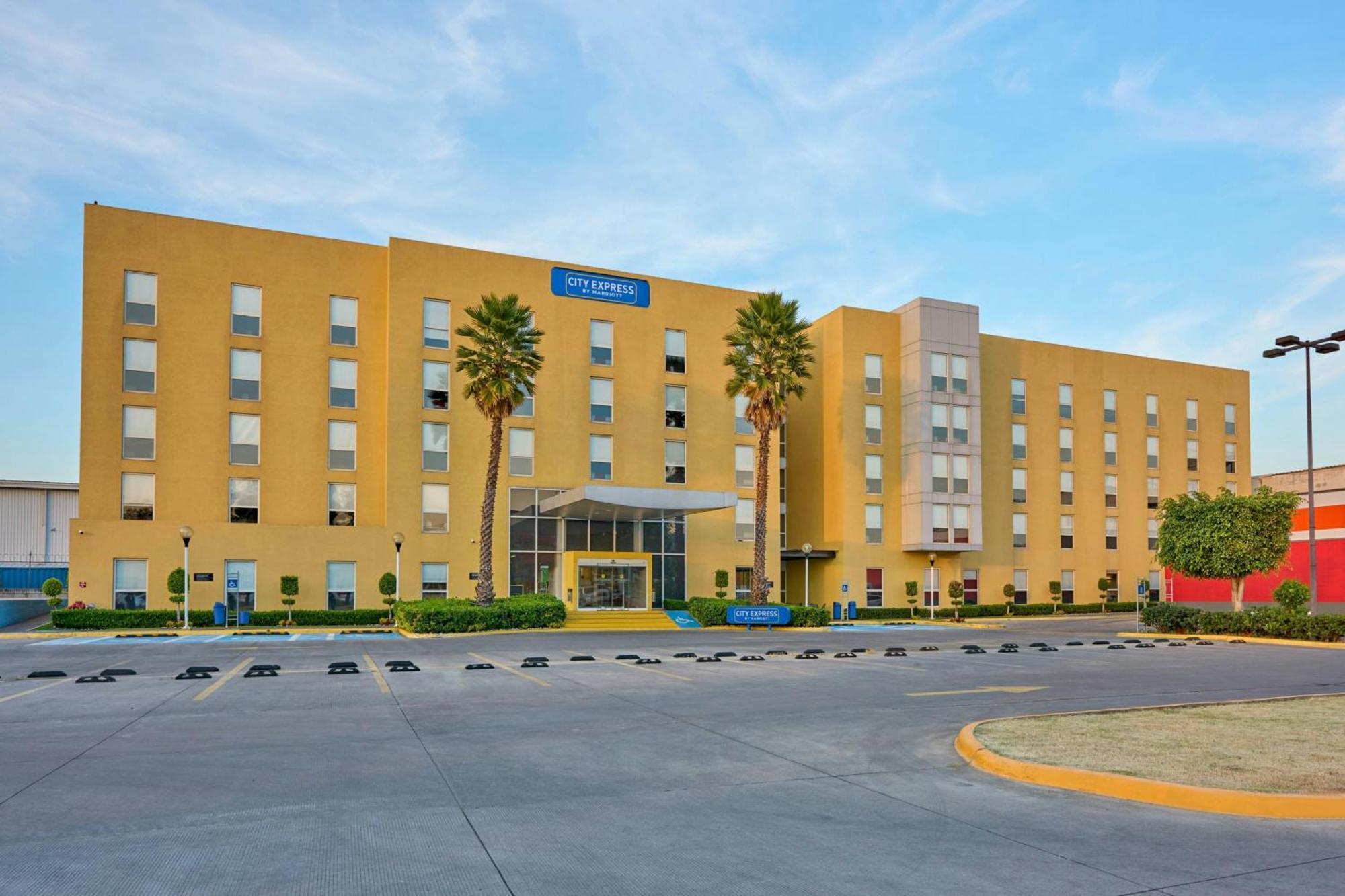 City Express By Marriott Ciudad De Mexico Plaza Central — Photos 1